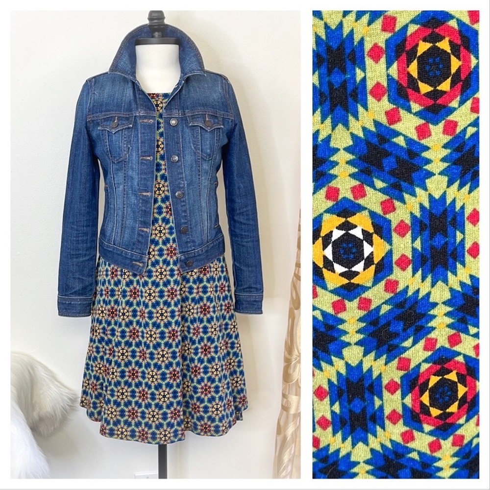 💕Beautiful Lularoe Carly High Low Swing Dress💕